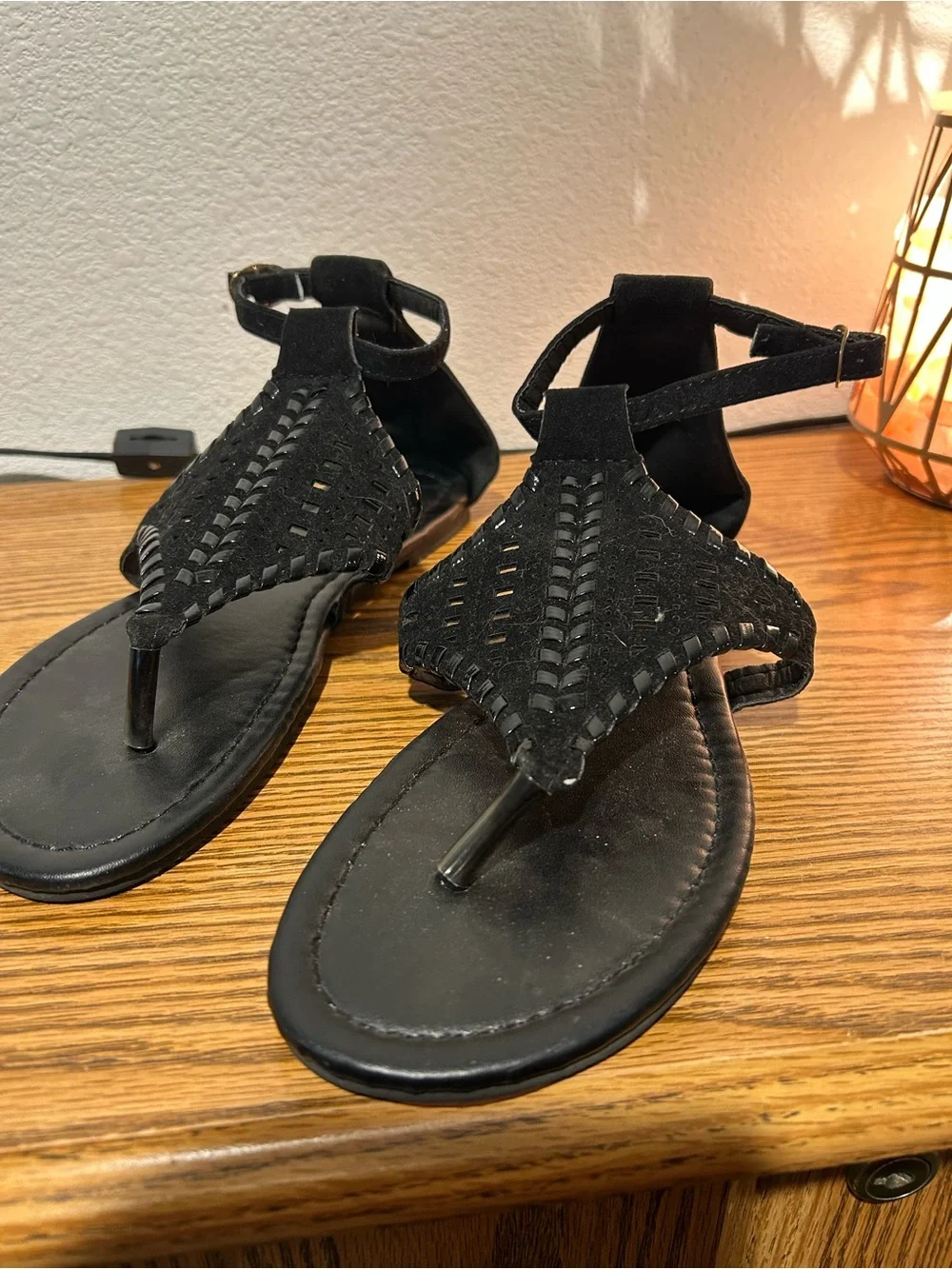 Women's Black Woven T-Strap Sandals